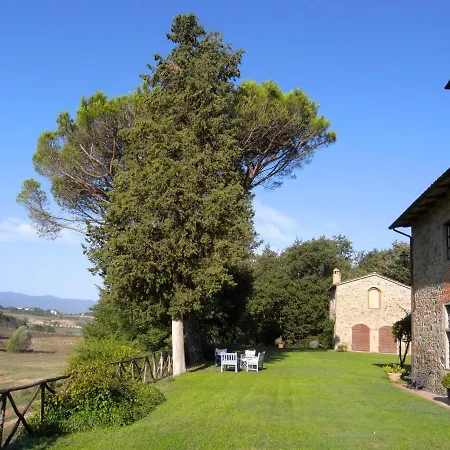 Villa Salceta, A Tuscany